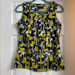 Olive green/navy Banana Republic sleeveless top. Size small.